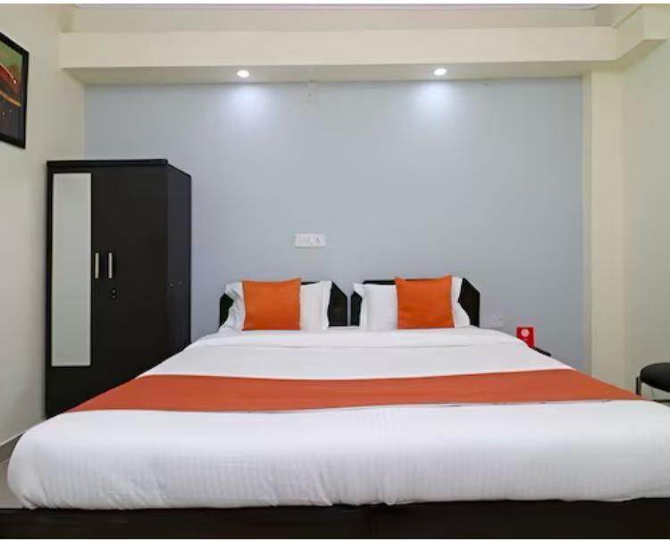 Hotel Aditya Residency Near Sector 63 Metro Station Noida Exteriér fotografie
