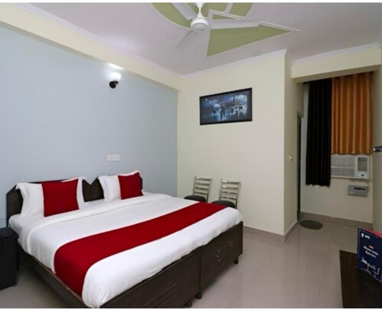 Hotel Aditya Residency Near Sector 63 Metro Station Noida Exteriér fotografie
