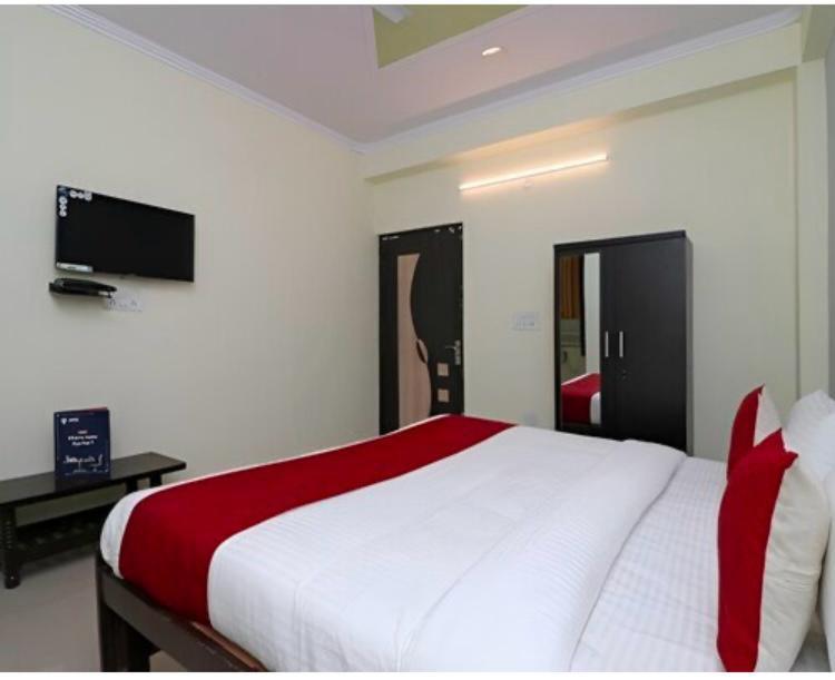 Hotel Aditya Residency Near Sector 63 Metro Station Noida Exteriér fotografie